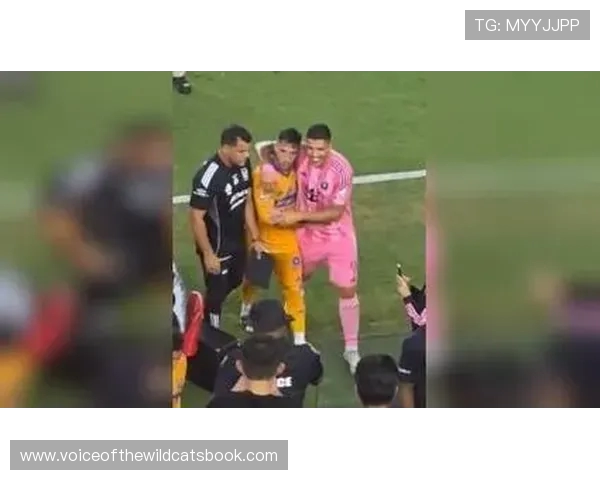 德保罗半场结束后追着戈里亚兰争执不休引发关注 德保罗半场结束后追着戈里亚兰争执不休引发关注