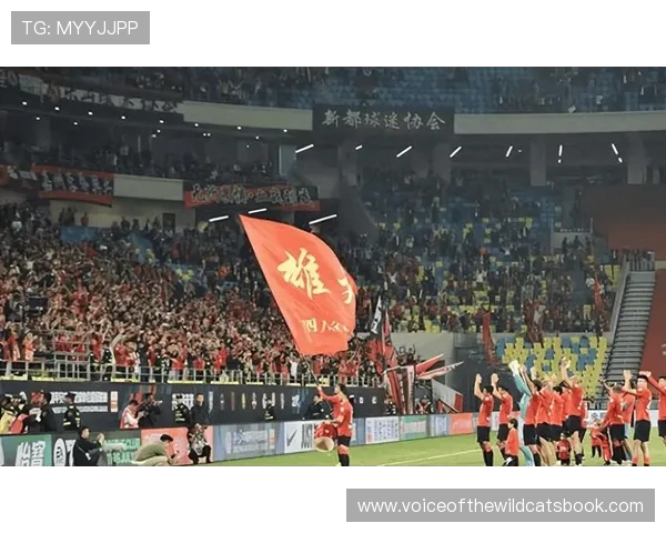 成都蓉城B队战平十人山东泰山B队 宫睿聪染红陈斯亮中楣错失破门良机