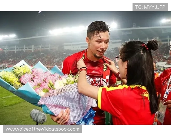 李帅坦言百场里程倍感惭愧自称仍需努力向队中老将学习提升 李帅坦言百场里程倍感惭愧自称仍需努力向队中老将学习提升