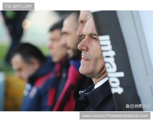 波兰主帅称莱万能在十一月复出巴萨与弗里克均对其表现满意